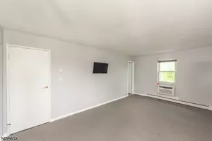 100 Pierson Miller Dr, Pompton Lakes, NJ 07442 - Photo 10
