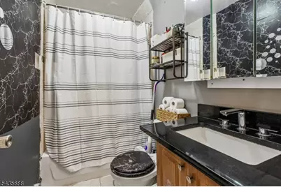 268 Halsted St, East Orange, NJ 07018 - Photo 18