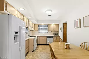 209 Chestnut St, Union Township, NJ 07083 - Photo 12