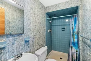 209 Chestnut St, Union Township, NJ 07083 - Photo 24