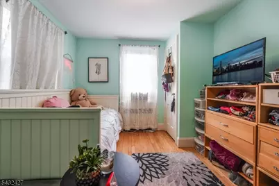 32 Whittier Ter, Bloomfield, NJ 07003 - Photo 20
