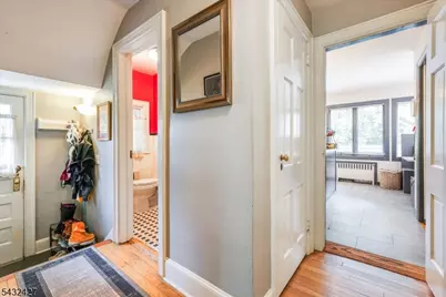 32 Whittier Ter, Bloomfield, NJ 07003 - Photo 12