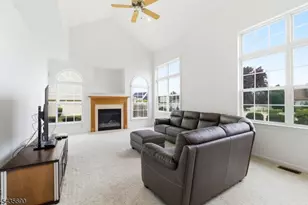 14 Rue Cezanne, Franklin Township, NJ 08873 - Photo 14