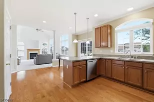 14 Rue Cezanne, Franklin Township, NJ 08873 - Photo 12