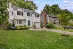 22 Essex Rd, Chatham, NJ 07928 - Photo 2