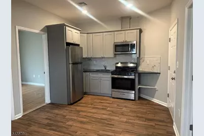 601 Magnolia Ave, Elizabeth, NJ 07206 - Photo 2