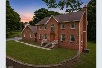 136 Henderson Rd, West Milford Twp., NJ 07460 - Photo 2