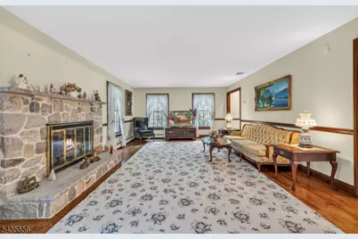 136 Henderson Rd, West Milford Twp., NJ 07460 - Photo 8