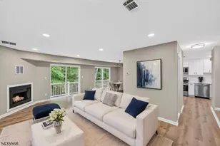 32 Woods Edge Dr, Roxbury Township, NJ 07876 - Photo 2