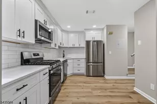 32 Woods Edge Dr, Roxbury Township, NJ 07876 - Photo 6
