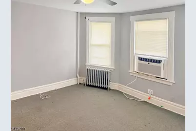391 Glenwood Ave, East Orange, NJ 07017 - Photo 4