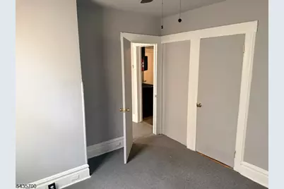 391 Glenwood Ave, East Orange, NJ 07017 - Photo 6