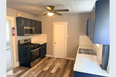 391 Glenwood Ave, East Orange, NJ 07017 - Photo 2