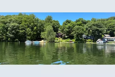 7 Woodbine Ln, Sparta Township, NJ 07871 - Photo 4