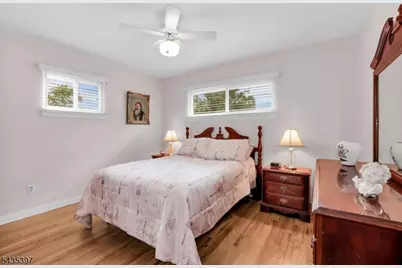 23 Ridge Ct, Cedar Grove, NJ 07009 - Photo 20