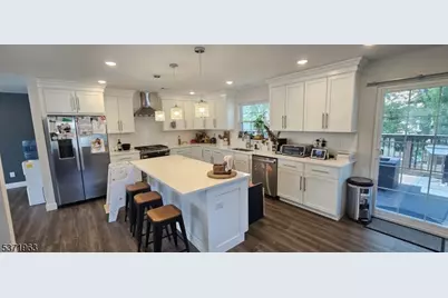 217 Seeley Ave, Keansburg, NJ 07734 - Photo 6