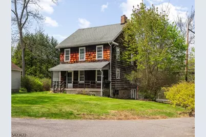 19 E Mill Rd, Washington Township, NJ 07853 - Photo 2