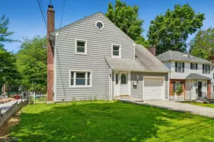 29 Laurel Ave, Livingston, NJ 07039 - Photo 1