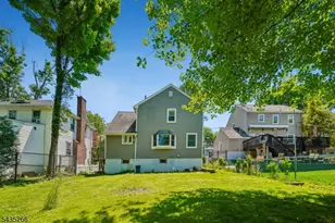 29 Laurel Ave, Livingston, NJ 07039 - Photo 2