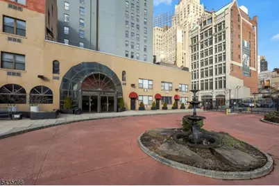 111 Mulberry St #3T, Newark, NJ 07102 - Photo 2