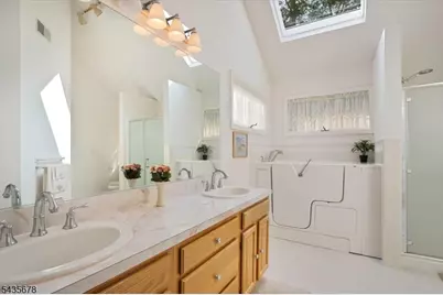 101 Jordan Rd, Rockaway Township, NJ 07866 - Photo 20