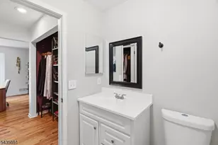 179 Northfield Rd, Bridgewater, NJ 08807 - Photo 8
