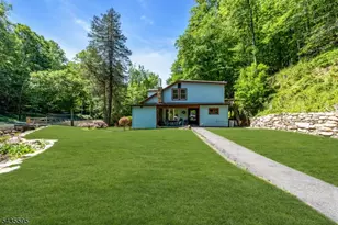 145 Millbrook Rd, Franklin Township, NJ 07882 - Photo 6