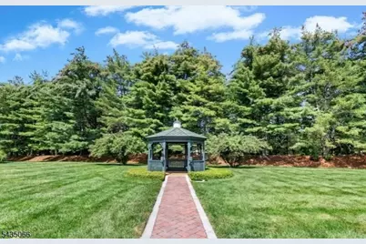 4 Wareham Ct, Scotch Plains Township, NJ 07076 - Photo 30