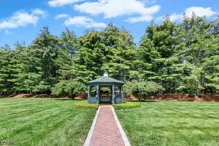 4 Wareham Ct, Scotch Plains Township, NJ 07076 - Photo 30