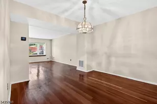4 Wareham Ct, Scotch Plains Township, NJ 07076 - Photo 10