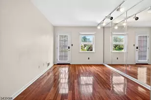 4 Wareham Ct, Scotch Plains Township, NJ 07076 - Photo 20
