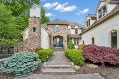 127 Waughaw Rd, Montville Township, NJ 07045 - Photo 2