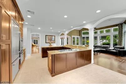 127 Waughaw Rd, Montville Township, NJ 07082 - Photo 10