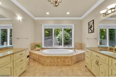 127 Waughaw Rd, Montville Township, NJ 07045 - Photo 24