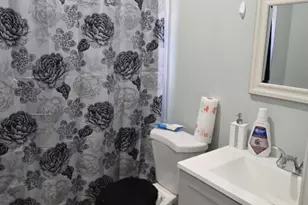 24 Sanford St, Trenton, NJ 08618 - Photo 10
