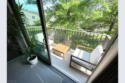 18 Sam Bonnell Dr, Union Township, NJ 08809 - Photo 8