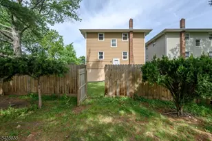 405 Kennedy Dr, Linden, NJ 07036 - Photo 32