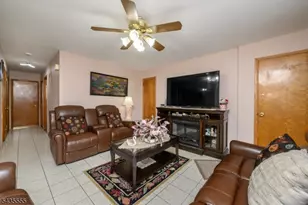 405 Kennedy Dr, Linden, NJ 07036 - Photo 6