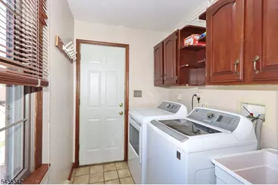 400 Madison Hill Rd, Clark Township, NJ 07066 - Photo 20