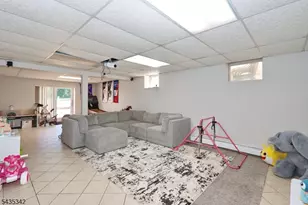 400 Madison Hill Rd, Clark Township, NJ 07066 - Photo 30
