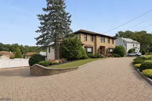 400 Madison Hill Rd, Clark Township, NJ 07066 - Photo 4