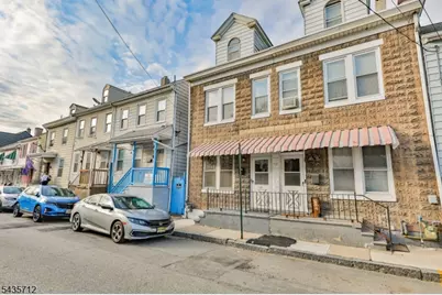 135 Mercer St, Phillipsburg, NJ 08865 - Photo 2