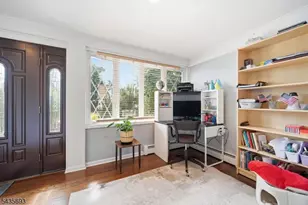 13-33 George St 2X, Fair Lawn, NJ 07410 - Photo 4