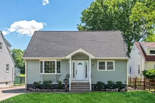 20 Riverview Cir, Little Falls Township, NJ 07424 - Photo 2