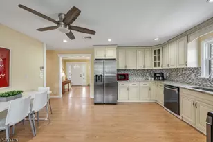20 Riverview Cir, Little Falls Township, NJ 07424 - Photo 14