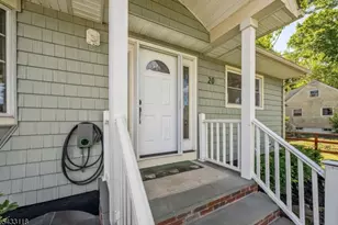 20 Riverview Cir, Little Falls Township, NJ 07424 - Photo 4