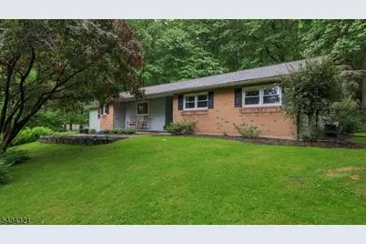 383 Tunnel Rd, Bethlehem Township, NJ 08802 - Photo 2