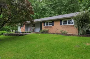 383 Tunnel Rd, Bethlehem Township, NJ 08802 - Photo 2