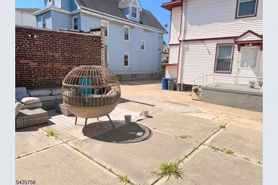 52 Warner Ave, Jersey City, NJ 07305 - Photo 4
