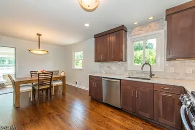 194 Whippany Rd, Hanover Township, NJ 07981 - Photo 6